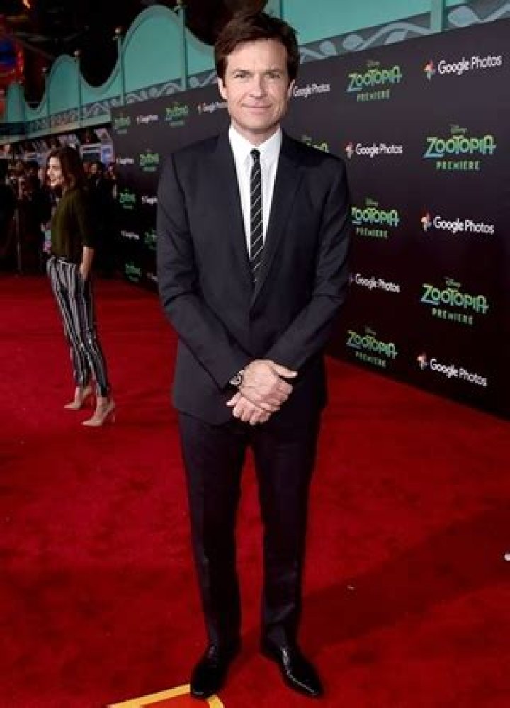 06/2023 Jason Bateman Height Weight Body Stats Age Family Facts