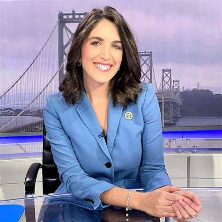 ABC news anchor Liz Kreutz teases major life change and reveals