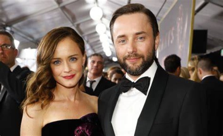 Alexis Bledel Husband, Shows & Age Biography