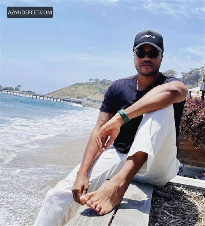 AMIR MATHIS Feet AZNudeFeet Men