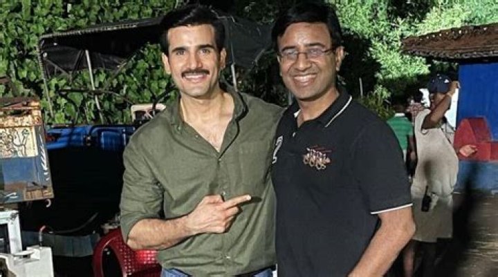 Amit Lodha Bio; Age, Real Family, Wife, Career
