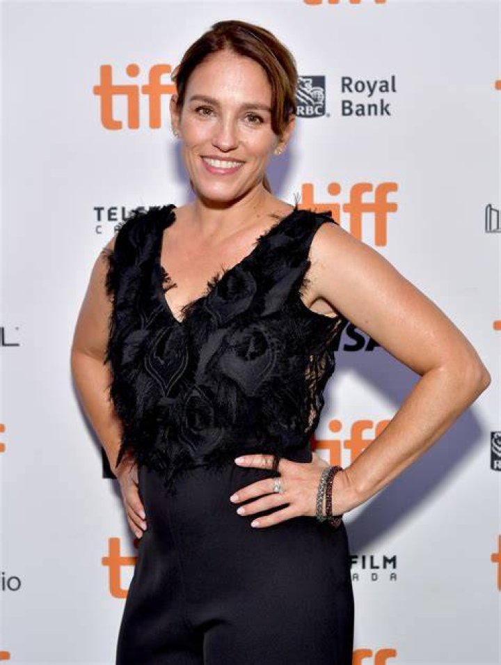 Amy Jo Johnson HD Top Actress