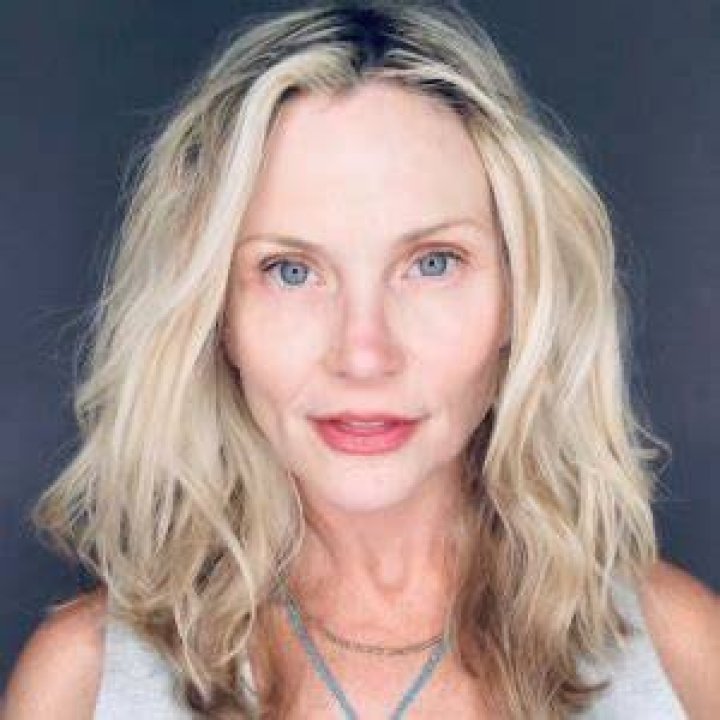 Amy Locane Net Worth, Bio, Height, Family, Age, Weight, Wiki 2024