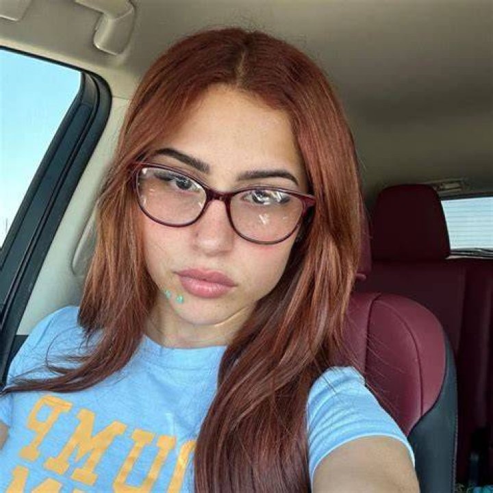 Angela (angelaalvarezz) / Twitter