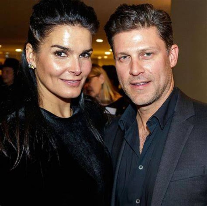 Angie Harmon and Greg Vaughan Are Engaged 'Marry Christmas!'