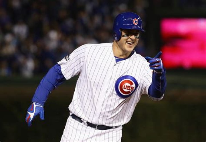 Anthony Rizzo Took A Ruthless Shot At The Cheating Astros While Being Mic'd Up During AtBat In