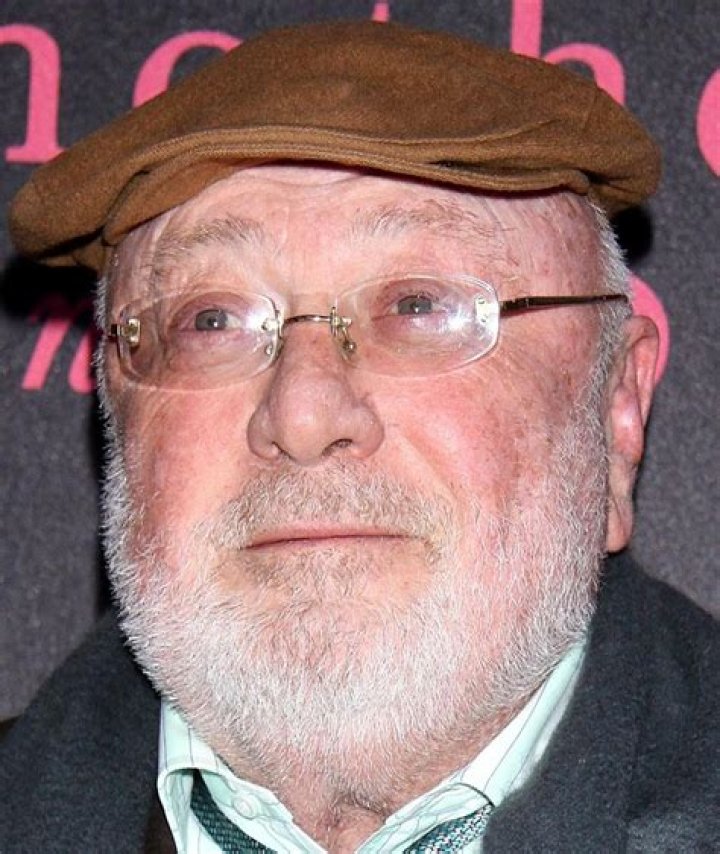 Barney Rosenzweig Movies, Bio and Lists on MUBI