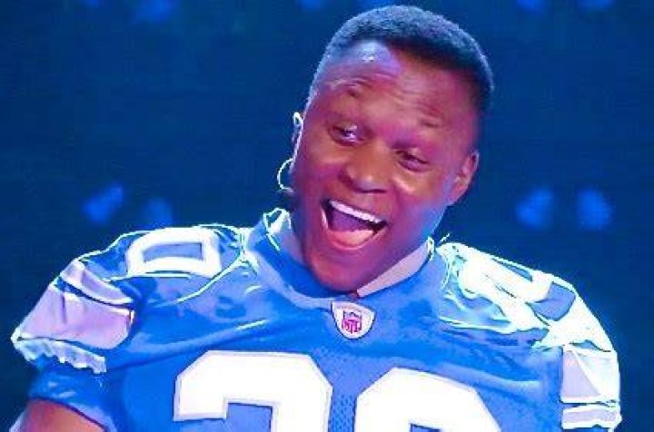 Barry Sanders Net Worth How Rich is the NFL Legend? + Football Career