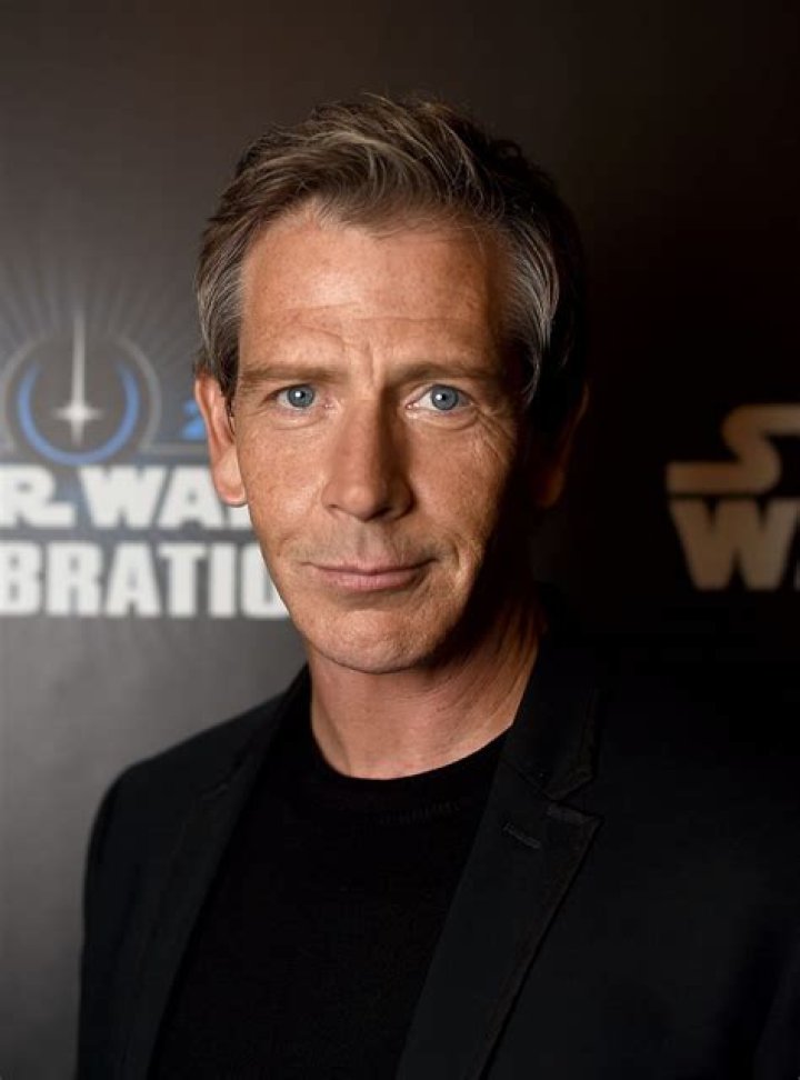 Ben Mendelsohn Biography, Height & Life Story Super Stars Bio