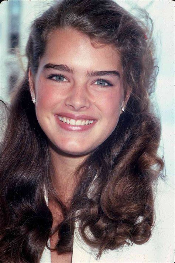 Brooke Shields (6' 0") Brooke shields, Tall girl, Brooke