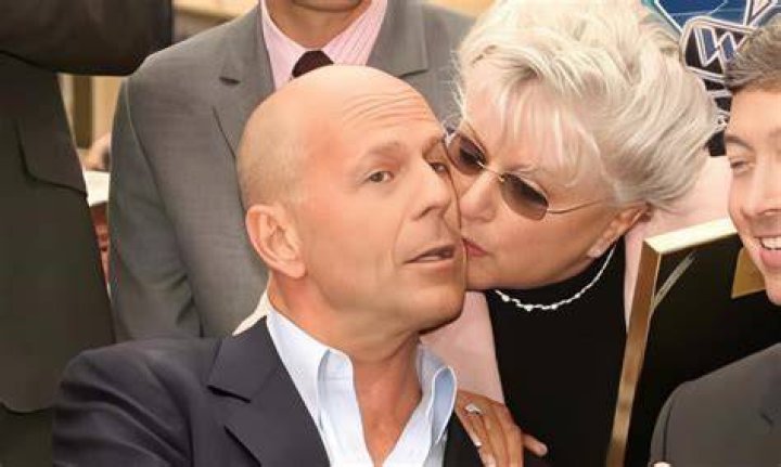 Bruce Willis&rsquo; mom fears actor won&rsquo;t recognize her due to his dementia