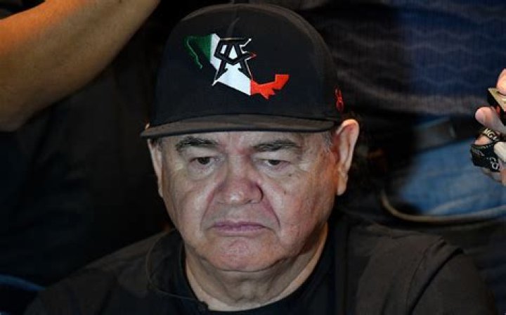 Chepo Reynoso La m&uacute;sica, la pasi&oacute;n del entrenador del Canelo &Aacute;lvarez