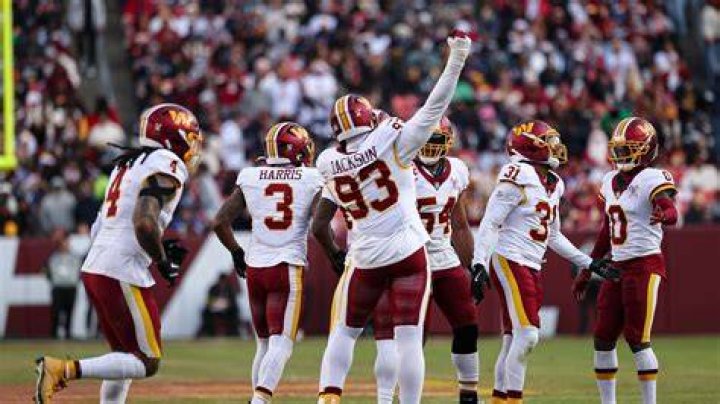 Commanders agree to terms with Chiefs OL Andrew Wylie