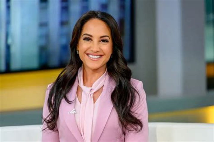 Emily Compagno Net Worth, Biography, Age, Height, Husband, Wiki
