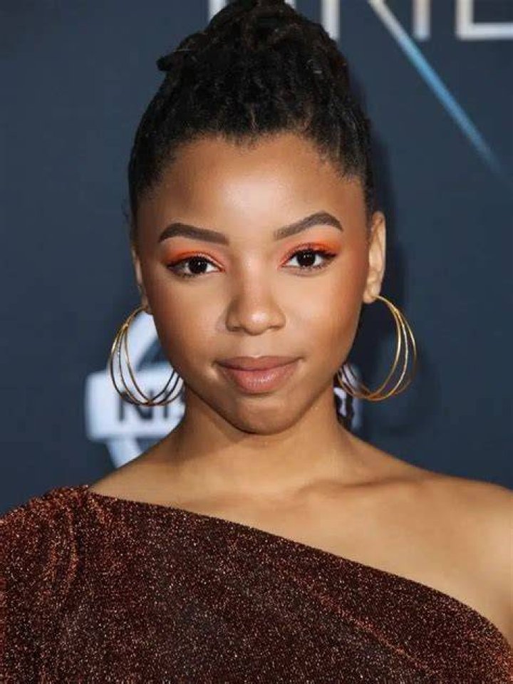 Emily Jones Age, Biography, Wiki, Parents, Siblings, Career, Husband