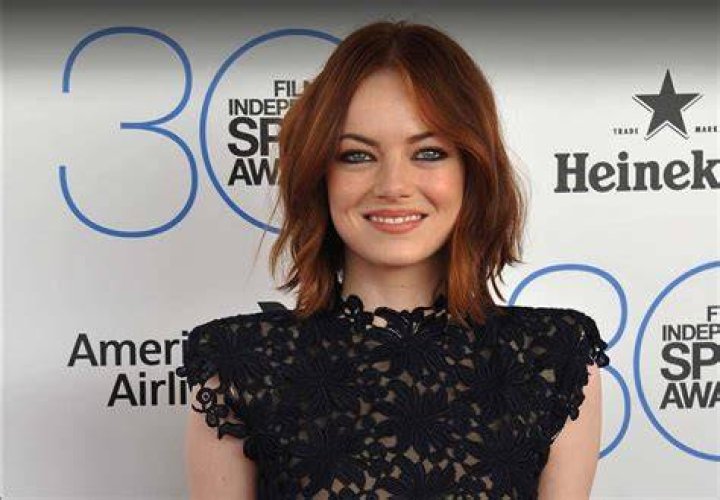 Emma Stone Revealed As Buyer of a Charming Brick Home in Texas