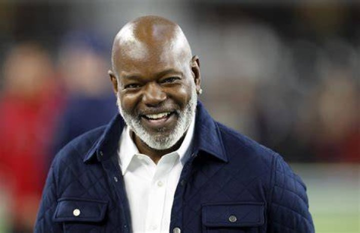 Emmitt Smith's Wife Announces On Instagram They Are Getting Divorced