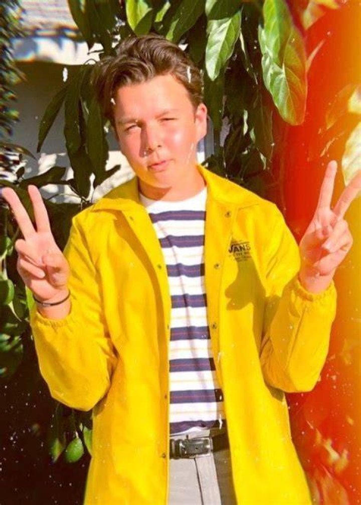 Ethan Munck Height, Weight, Age, Body Statistics Healthy Celeb