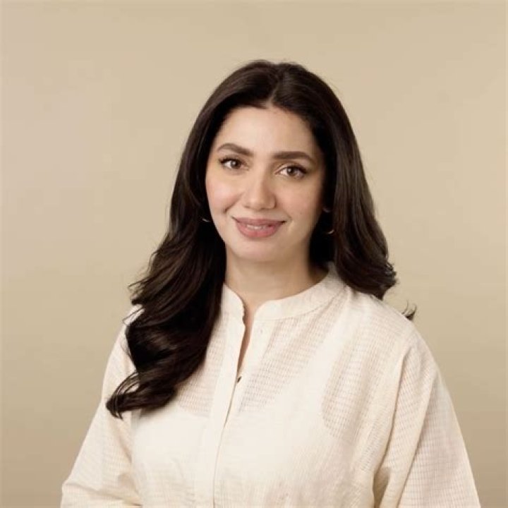 Father of Mahira Khan How Nice personality he is? Mahira Khan