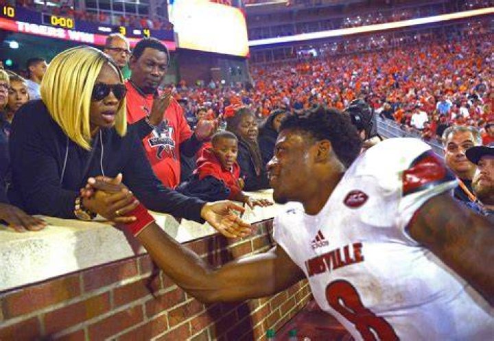 Felicia Jones Louisville Lamar Jackson's Mother (Bio, Wiki)