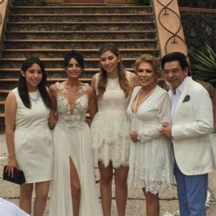 Gabriela Michel Y Sus Hijos