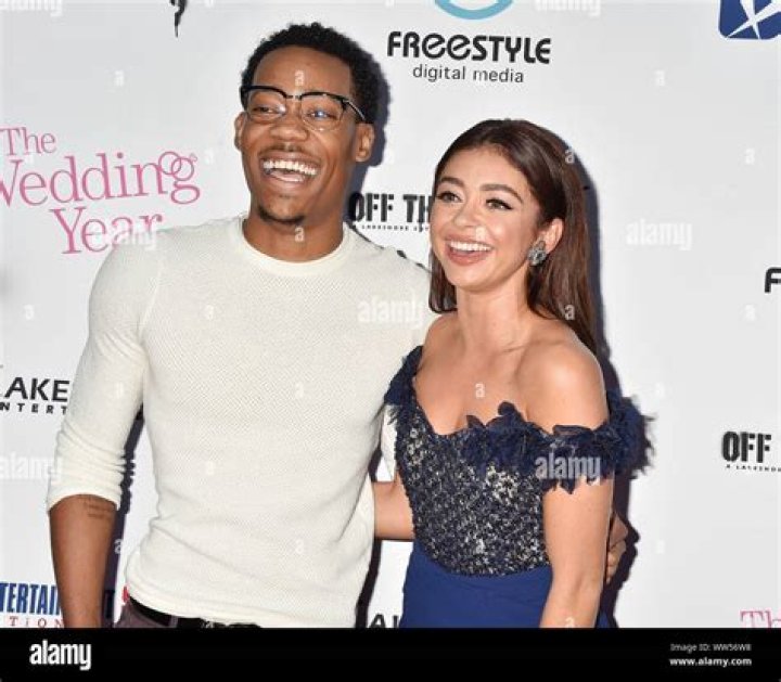 HOLLYWOOD, CA SEPTEMBER 12 Tyler James Williams (L) and Sarah Hyland