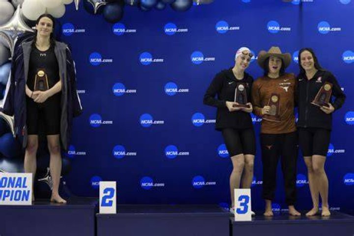How Emma Weyant, Other Swimmers Reacted to Lia Thomas Win