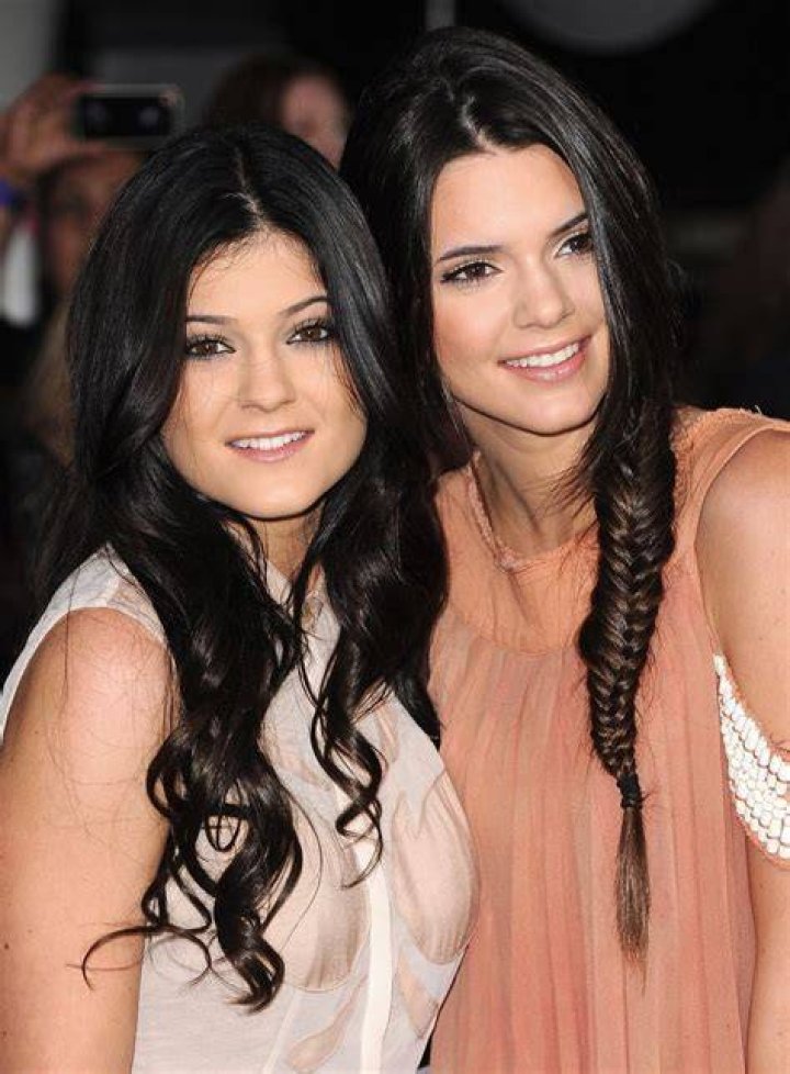 How Kylie Jenner&rsquo;s Sisters Are Helping Her Deal With Motherhood