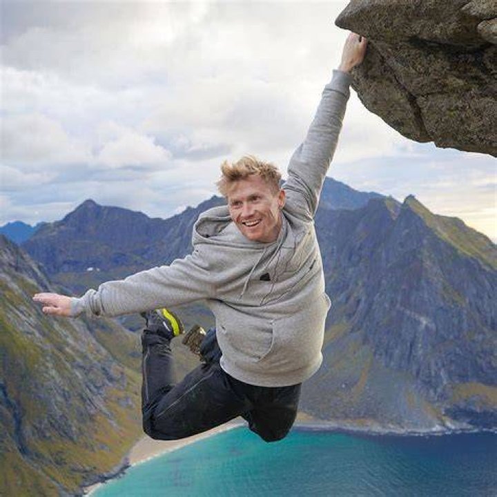 How Tall Is Magnus Midtbo Magnus midtbo's weight is 68 kg (150 lb