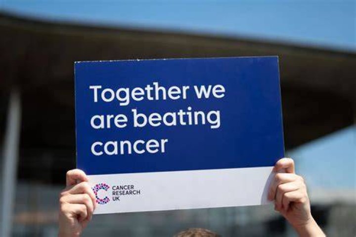 How To Beat Cancer & Life's Hardest Battles Dr. David Jeremiah & Tracy Layman Jesus Calling