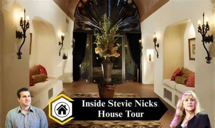 Inside Stevie Nicks's Glorious Net Worth And Lesbian Rumors