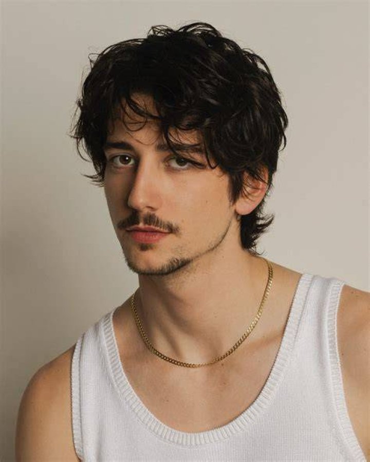 is milo manheim single Moon Feray1949