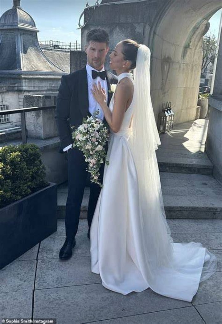 James O’Halloran is Married to Wife Jaimee Gooley. Kids