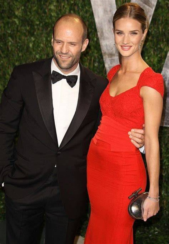 Jason Statham and His Wife jason statham with his wife image 2