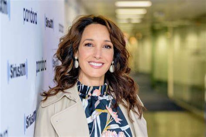 Jennifer Beals Net Worth 2024 Wiki, Married, Family, Wedding, Salary