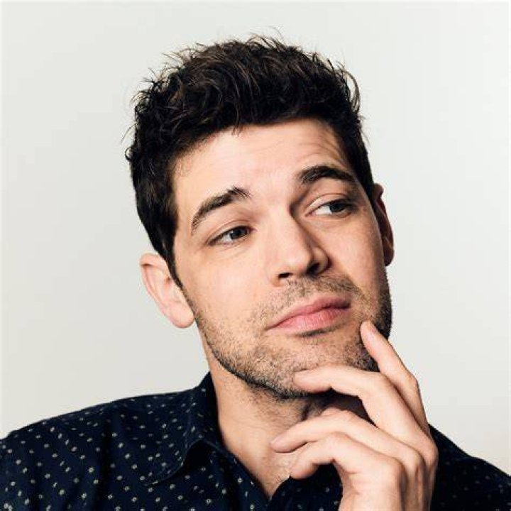 Jeremy Jordan Profile Images — The Movie Database (TMDB)