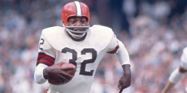 Jim Brown's son Aris followed in his father's footsteps to a