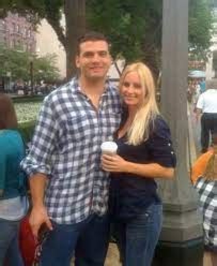 Joey Votto wife Is Joey Votto married?