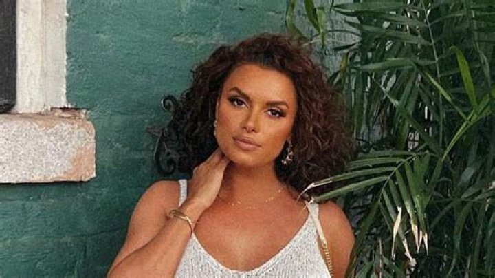 Joy Taylor stuns in vacation throwback photo as fans label Fox Sports