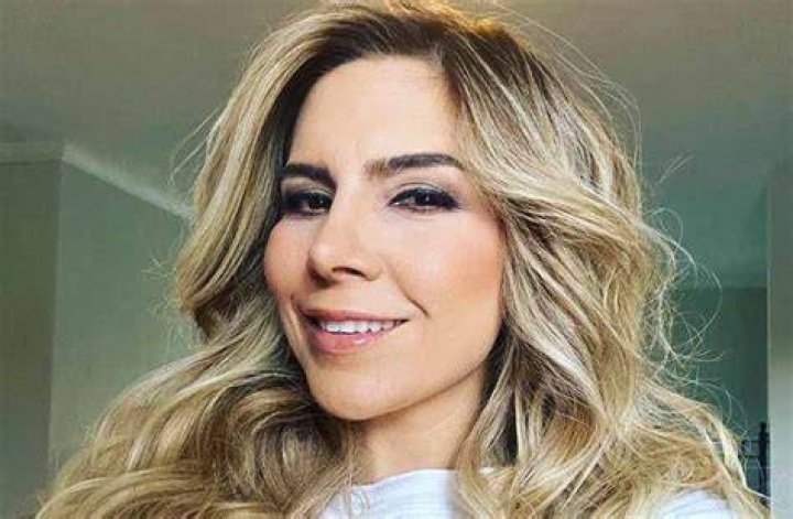 Karla Panini &ldquo;Deja de mandarle mensajes a mi marido&rdquo;, le reclama