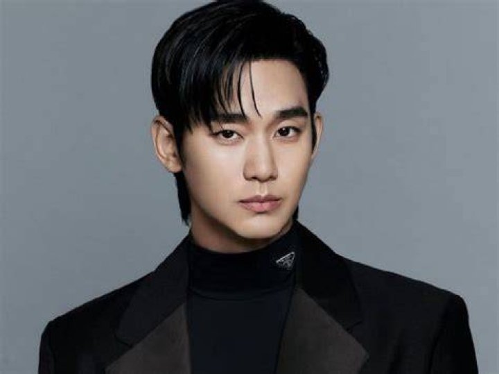 Kim Soohyun Movies, Bio and Lists on MUBI