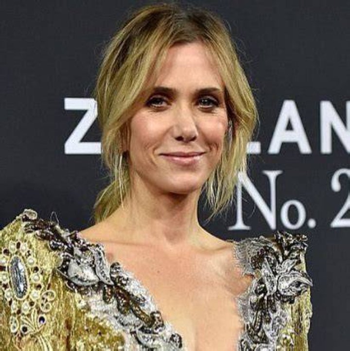 Kristen Wiig Personal Life, Career, Husband, Net Worth, Measurements