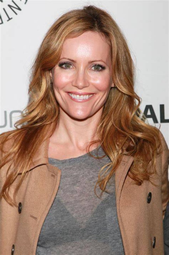 Leslie Mann Picture 36 2011 Vanity Fair Oscar Party Arrivals