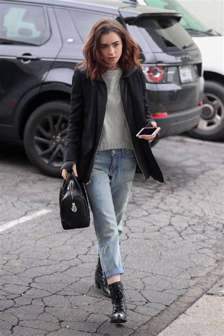 Lily Collins Style, Clothes, Outfits and Fashion&bull; Page 8 of 78 &bull; CelebMafia