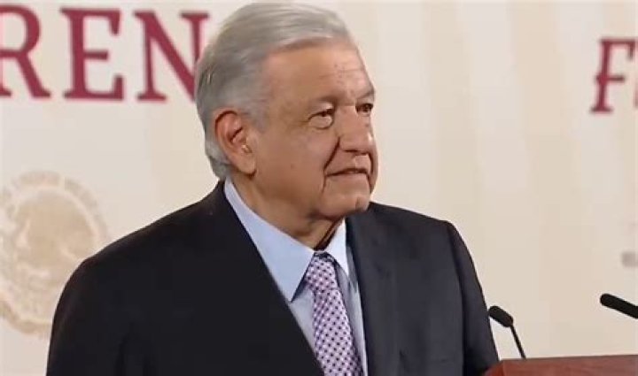 L&oacute;pez Obrador asume como nuevo presidente de M&eacute;xico La FM