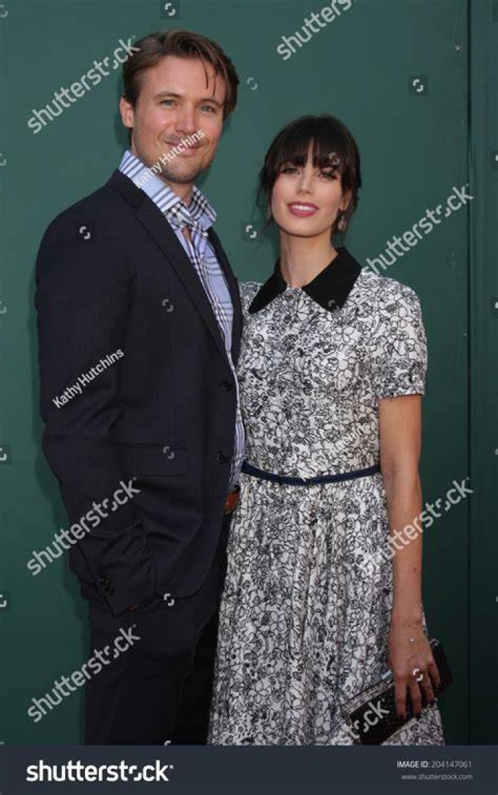 LOS ANGELES, JUL 8 John Reardon, Meghan Ory at the Crown Media
