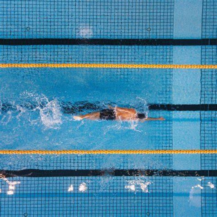 Man Spotted Swimming In Square Waves Pattern, Doesn't Know How