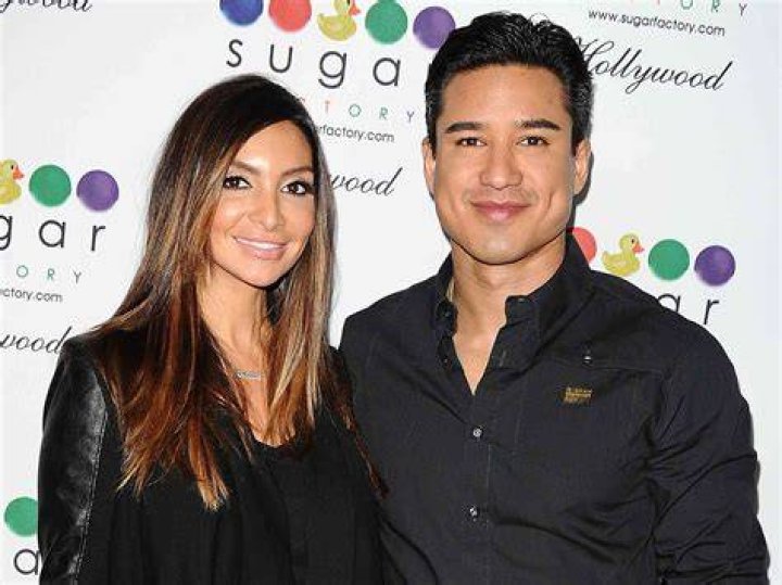 Mario Lopez and Courtney Mazza tie the knot CBS News