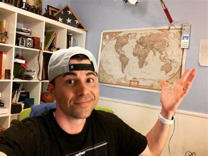 Mark Rober Bio, Wiki, Career, NASA, Net Worth, Wife, Children