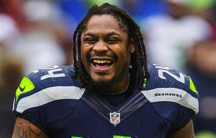 Marshawn Lynch among current and former Seahawks at Youth Winterfest in